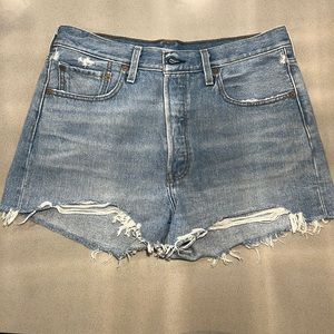 Levi’s shorts in perfect condition